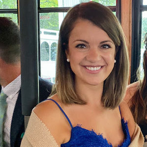 Meet your Posher, Amira